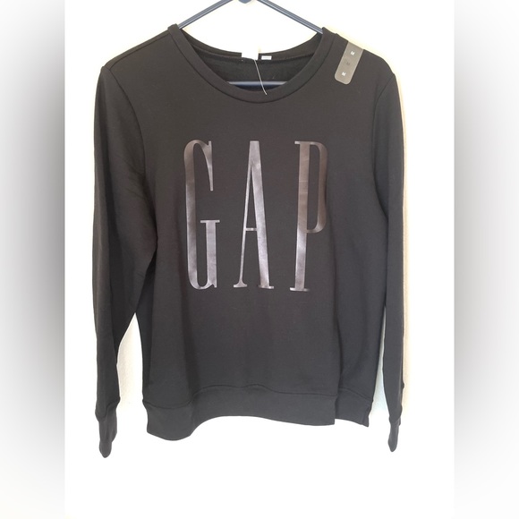 GAP Tops - Women’s GAP Classic Sweatshirt Size Medium
